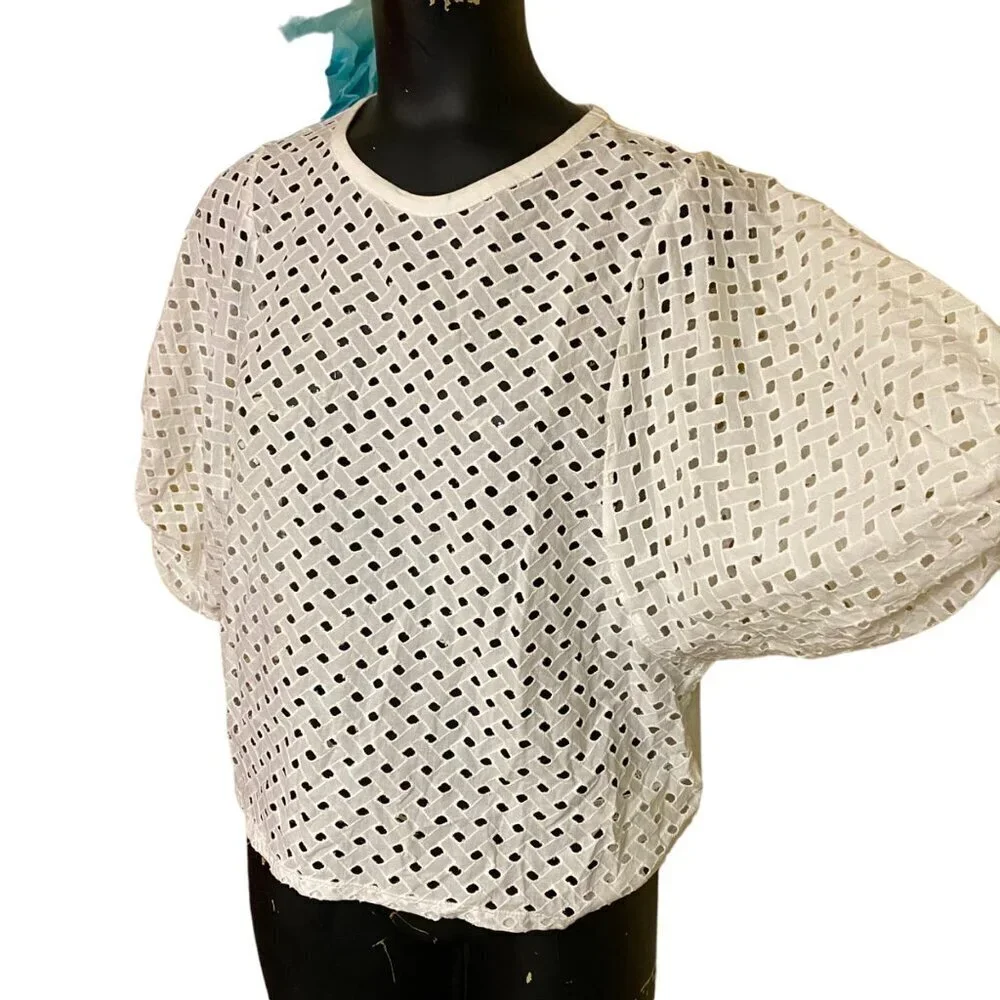 Zara White Cotton Eyelet Puff Sleeve Top Size Small